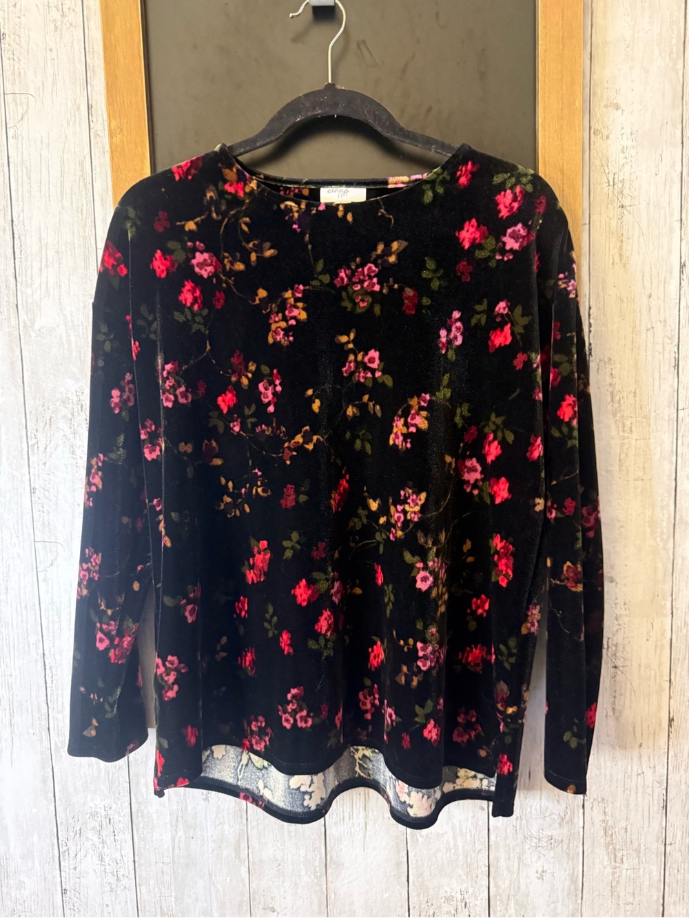 J. Jill Velvet Black Floral Long Sleeve Blouse Top Thick Women’s Small Fall